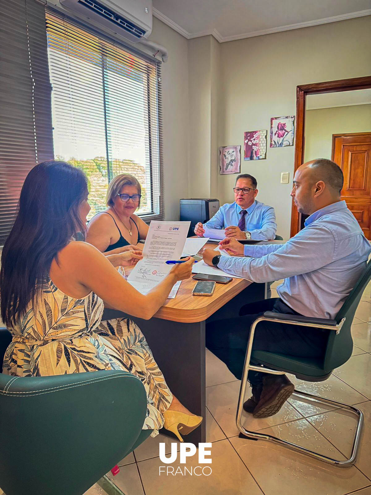 UPE convoca a Diplomado de Criminalística: Reunión entre autoridades de la UPE y la Orden de Abogados del Paraguay